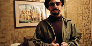  Derek Waters dressed as a Symbionese Liberation member.Photo by Ron Batzdorff
